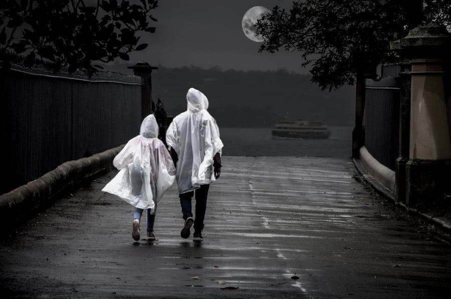 paar-im-regen paar-im-regen